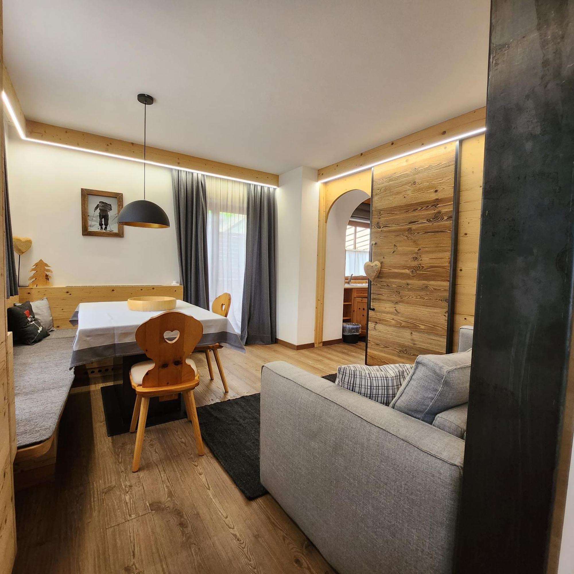Family&Wellness Residence Ciasa Antersies San Cassiano  Exterior foto