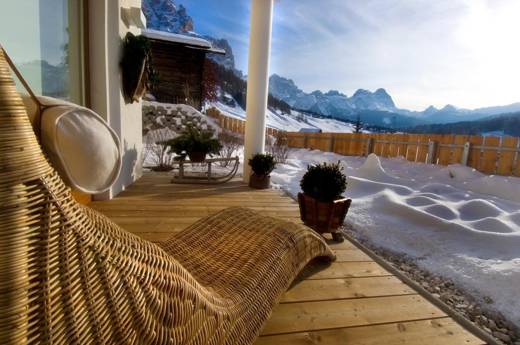 Family&Wellness Residence Ciasa Antersies San Cassiano  Exterior foto